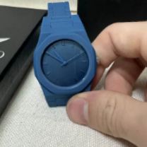 VLANC Phantom Chromo Blue na mão