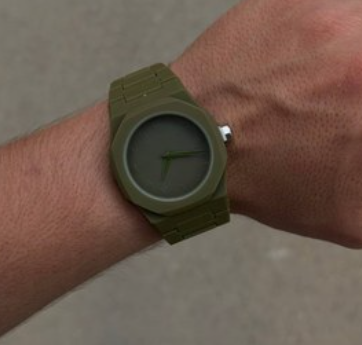 VLANC Phantom Chromo Green no pulso