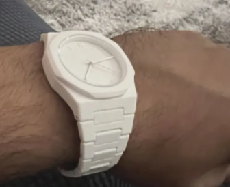 VLANC Phantom Chromo Branco no pulso