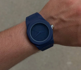 VLANC Phantom Chromo Blue no pulso