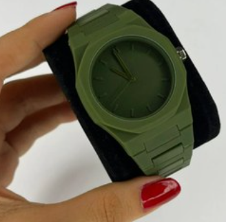 VLANC Phantom Chromo Green no pulso