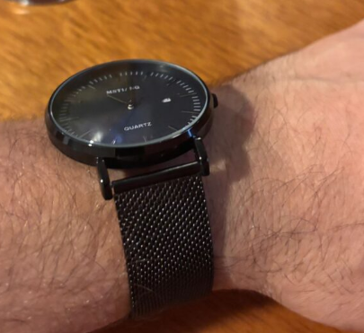 Relógio VLANC no pulso