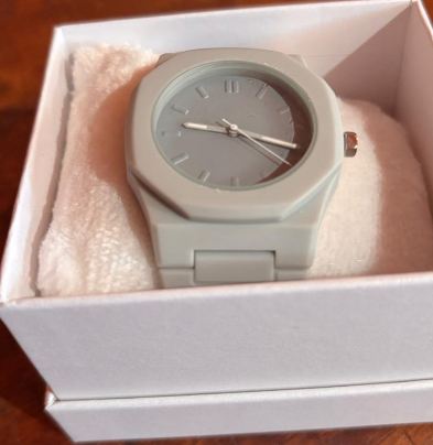 VLANC Phantom Chromo Gray em mãos